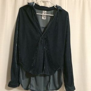 Sadie & Sage blue velvet sweater